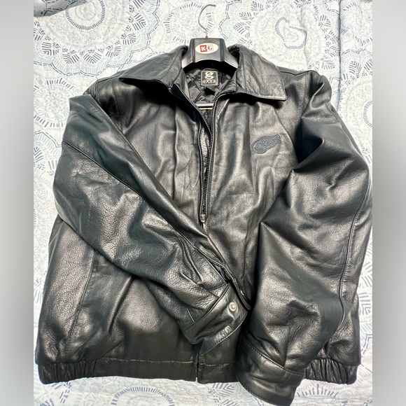 Gear For Sports Red Wings leather Jacket - Picture 3 of 10